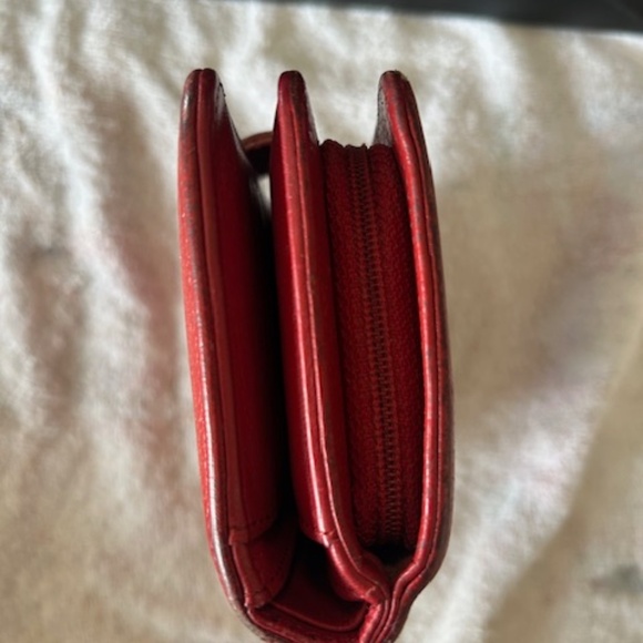 💖 Authentic Chanel Timeless CC Zip French Wallet w/Authenticity Card!! - Picture 5 of 13